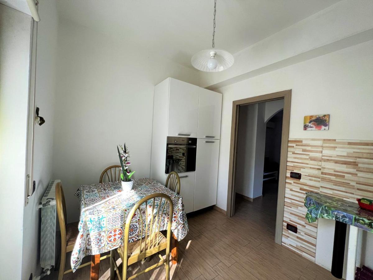 Ferienwohnung Casa Grazia Santa Teresa Di Riva Exterior foto