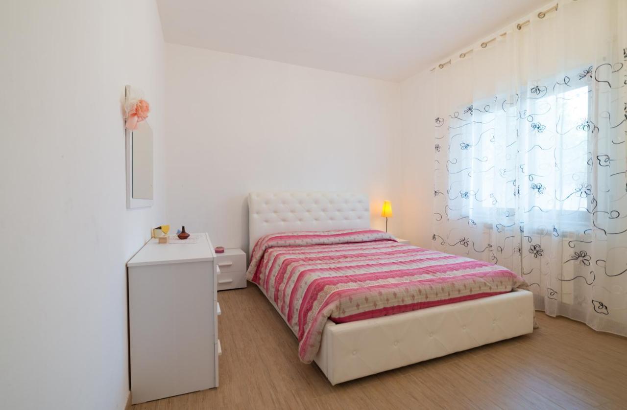 Ferienwohnung Casa Grazia Santa Teresa Di Riva Exterior foto